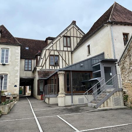 Logis Hotel - Le Relais Saint Vincent Ligny-le-Châtel エクステリア 写真