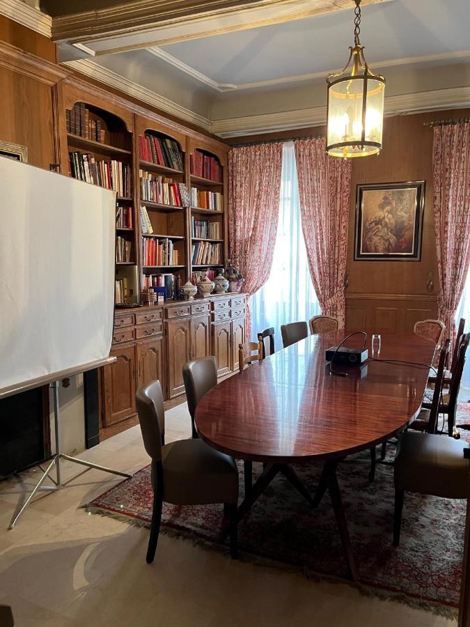 Logis Hotel - Le Relais Saint Vincent Ligny-le-Châtel エクステリア 写真