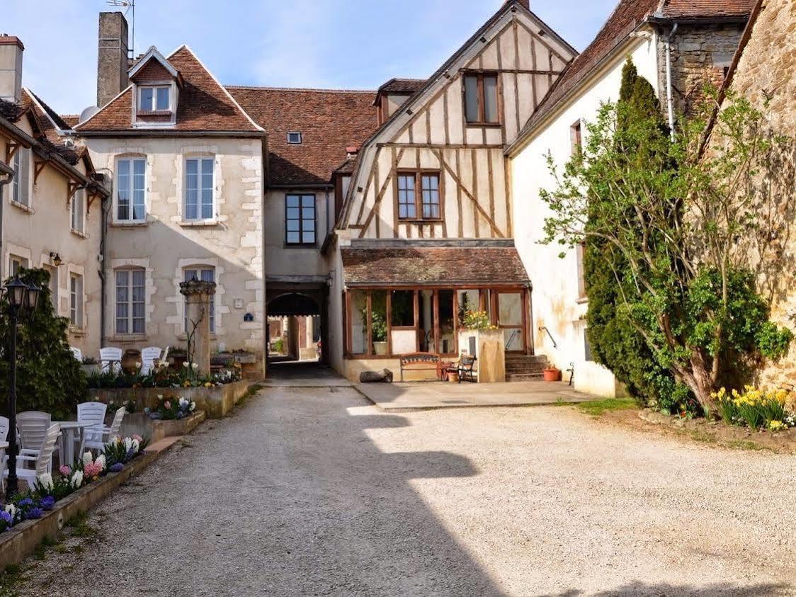 Logis Hotel - Le Relais Saint Vincent Ligny-le-Châtel エクステリア 写真